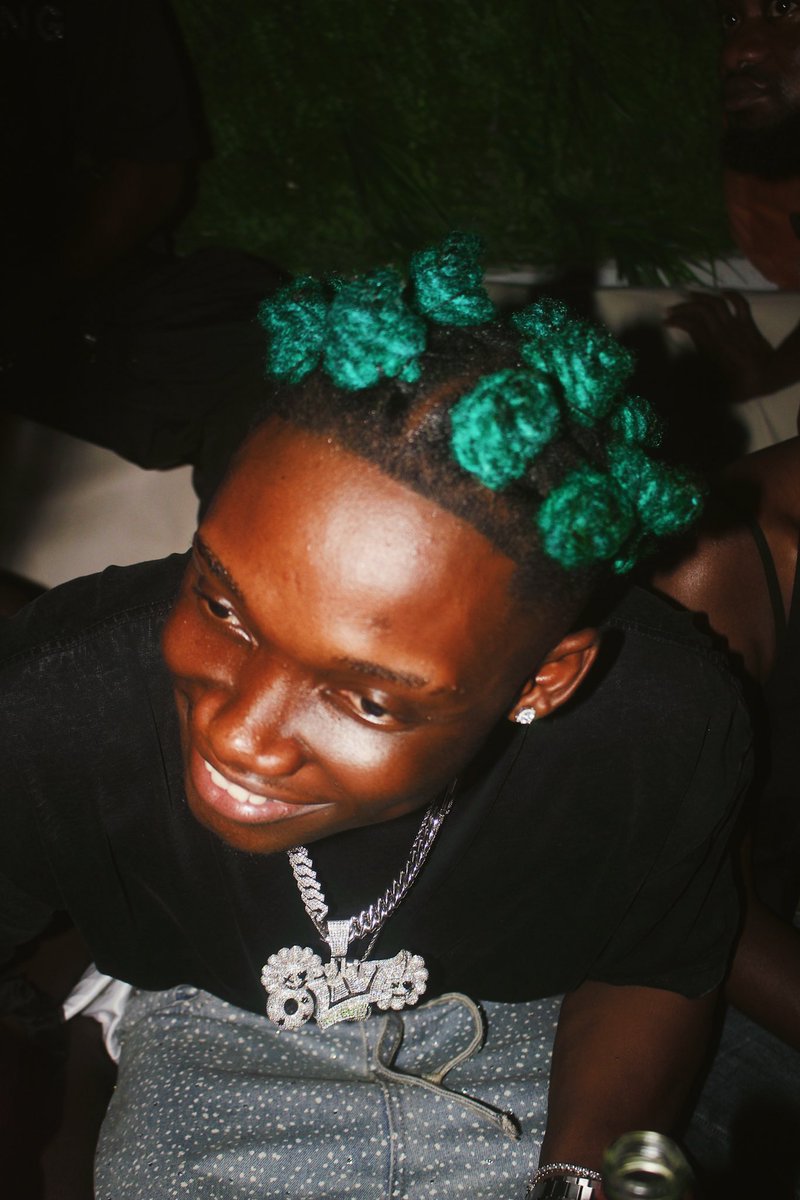 OliveTheBoy_'s tweet image. 🎂Big blessings.💚 To everyone who pulled up, showed love, or sent energy my way on my birthday, you made the day feel divine. You made the day feel like a movie, my GREEN FAMILY! Belated birthday BONSU! This is not the beginning, it’s the end of it! Let’s go.💚💚