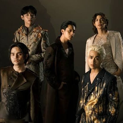 #FilipinoMusicAwards Artist of the Year Winner: SB19