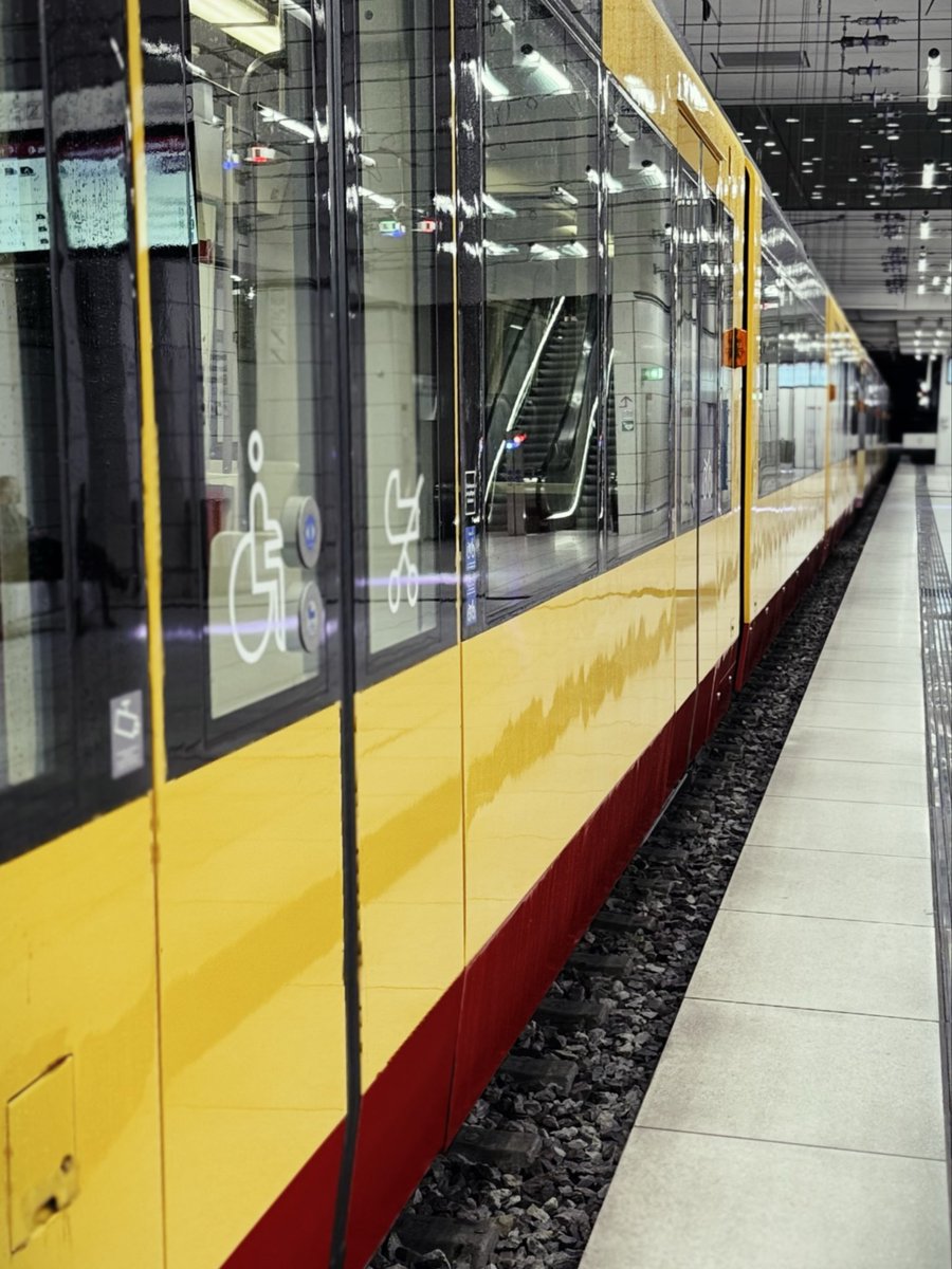 Der #Mobilitätspass ist nichts anderes als eine Zwangsabgabe für ALLE Karlsruher Bürger / Kfz-Halter um den #ÖPNV zu finanzieren-egal ob sie ihn nutzen können oder nicht. Diesen Weg werden wir als <a href="/FdpFwKA/">FDP/FW-Fraktion Karlsruhe</a> nicht mitgehen und haben heute dagegen gestimmt. 

bnn.de/karlsruhe/mobi…