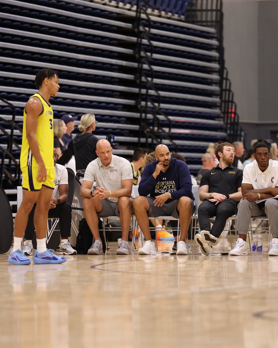 PRO16League's tweet image. Making the NXT Level happen🔝

Apply now for our 2026 circuit with the link below! Last call for applications is quickly approaching.

nxtprohoops.com/circuit-applic…