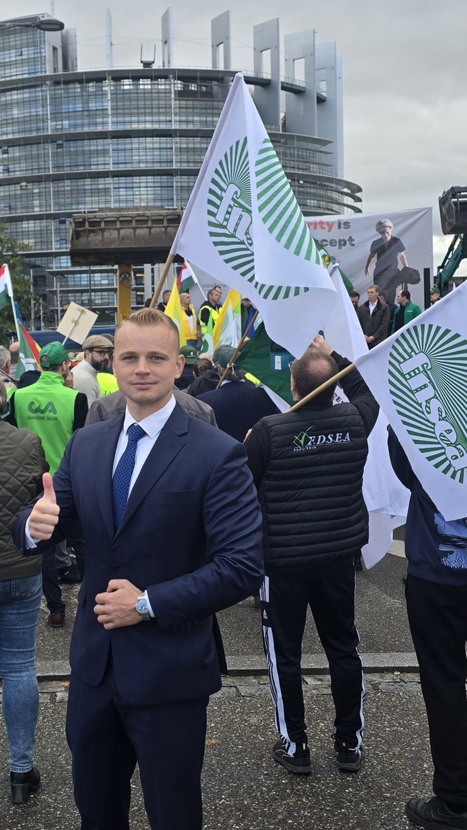 Today I supported the farmers' protest in Strasbourg against the corrupt Leyen. 💪