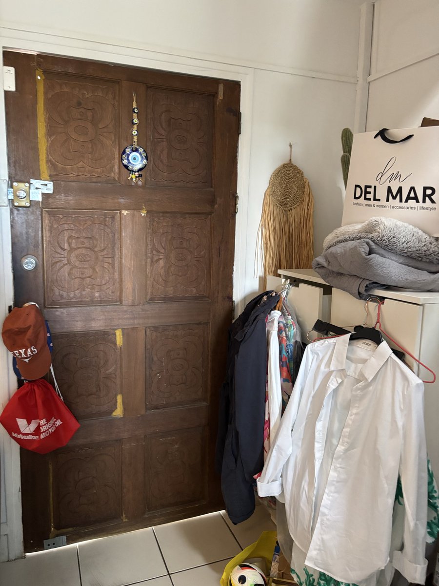 THEiSAVANT's tweet image. This is her home and she’s a #liar #extorting me for money