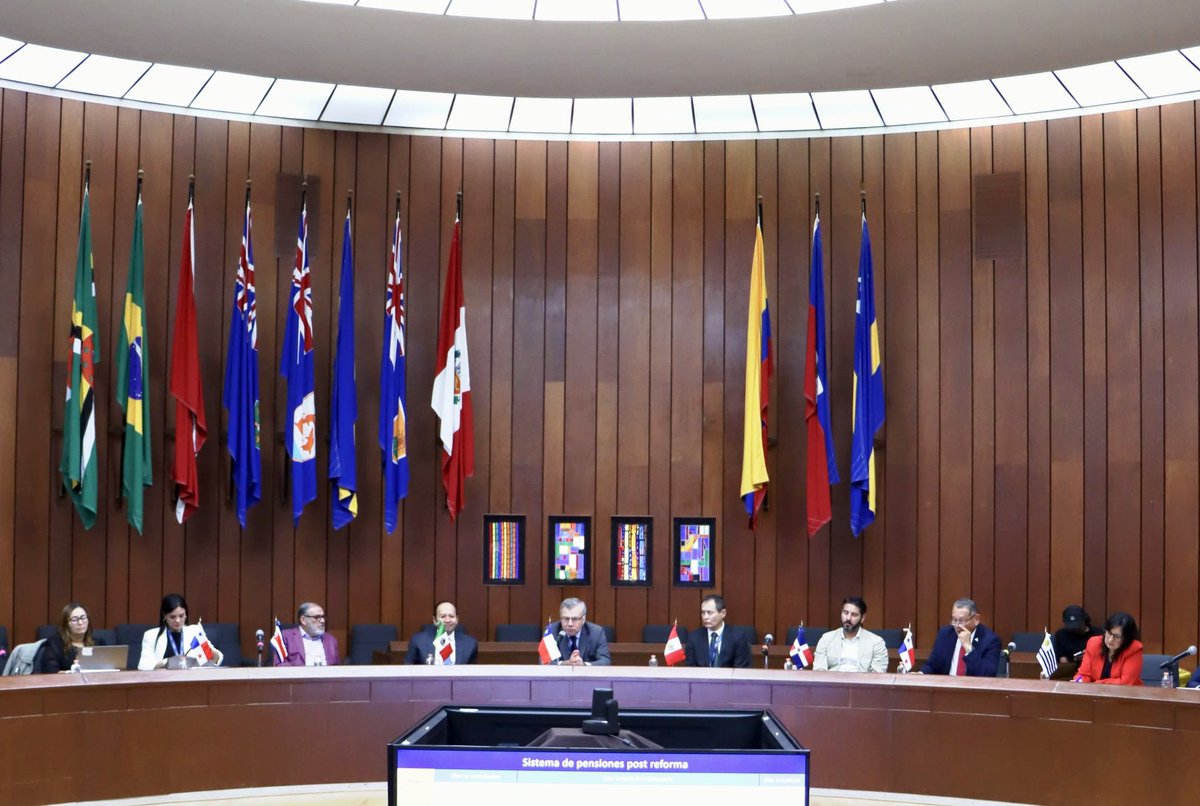 J_CervantesP's tweet image. Hoy, en el segundo día del #XIIEncuentroAIOS, participé en la sesión “Acontecimientos recientes en materia de pensiones en los países miembros de la #AIOS”, junto a representantes de Chile 🇨🇱, Colombia 🇨🇴, Costa Rica 🇨🇷 y El Salvador 🇸🇻.

Esta sesión permitió conocer las reformas…