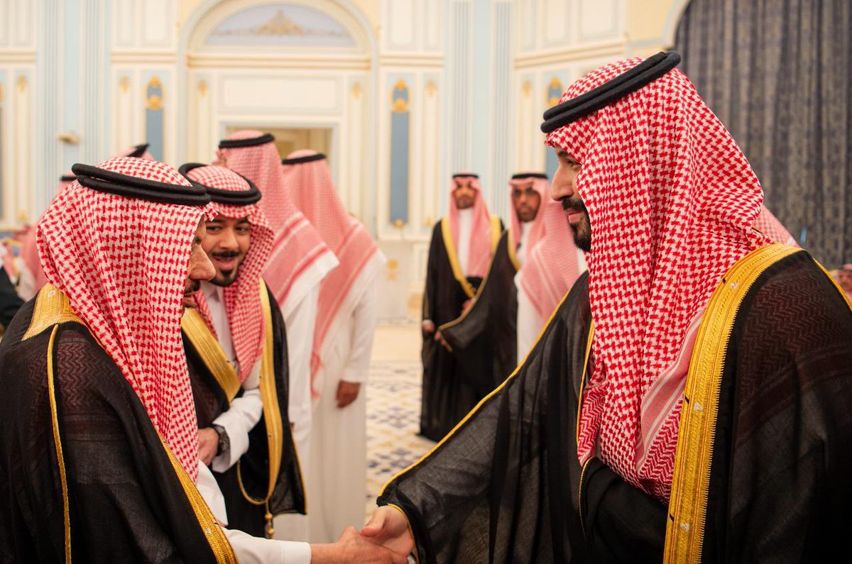 تشرف والدي #عبدالله_البليهد 
اليوم الثلاثاء ٢٩/ ٤ / ١٤٤٧ بالسلام على سمو سيدي #ولي_العهد الأمير محمد بن سلمان بالديوان الملكي 
حفظ الله سموه ورعاه وسدد خطاه