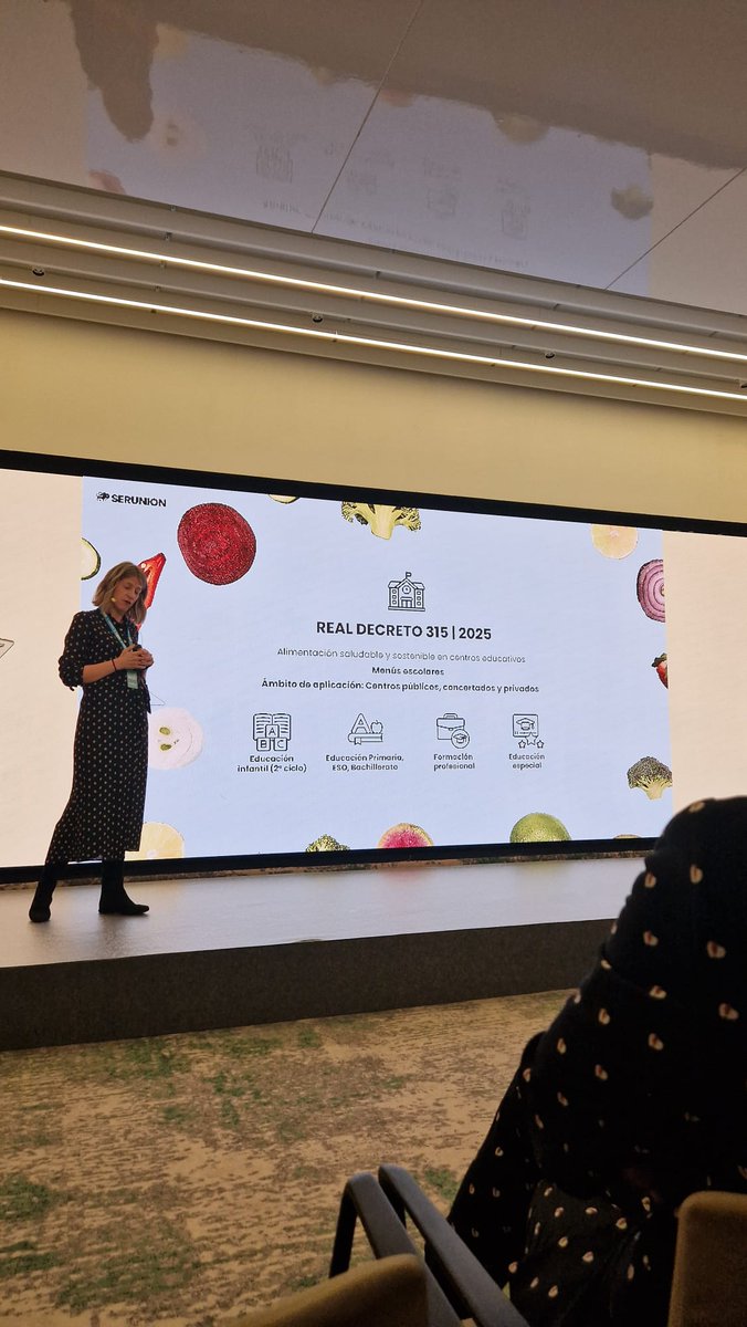 CeipFontan's tweet photo. El @ceipfontan asiste a la Jornada de presentación de Nutrilab, el proyecto educativo de @serunion_educa junto a @boticariagarcia 🥦🍎🍋

¡El comedor escolar es más que un espacio donde comer! 😋

#comedorescolar #serunion #nutrilab #alimentaciónsaludable #educacionnutricional https://t.co/5G2emgfgDt