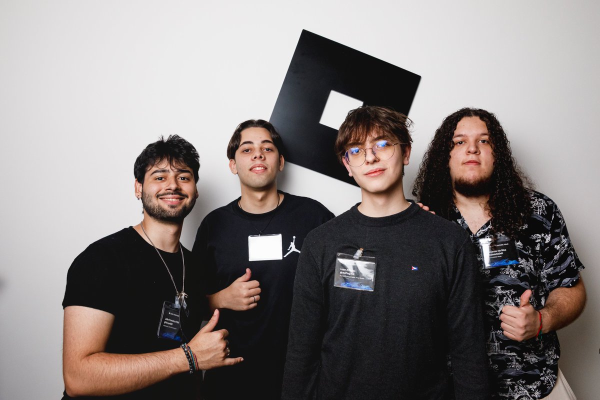 ItsPingOfficial's tweet image. Roblox Creator Tour 2025 (Brazil, SP)
Man, what an AMAZING experience! It was so cool meeting new people from the community and catching up with so many friends!
A huge thank you to everyone who’s been supporting me on this journey!
#ROBLOX #RobloxDev #robloxdevelopers