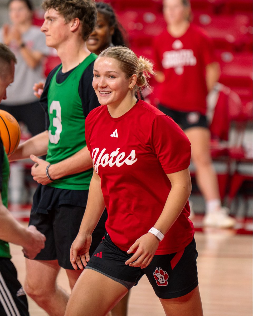 😁

#GoYotes