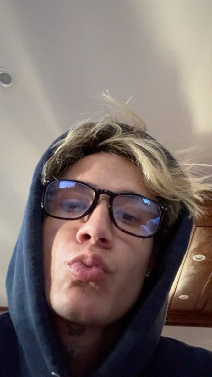 JadenHossler's tweet image. 