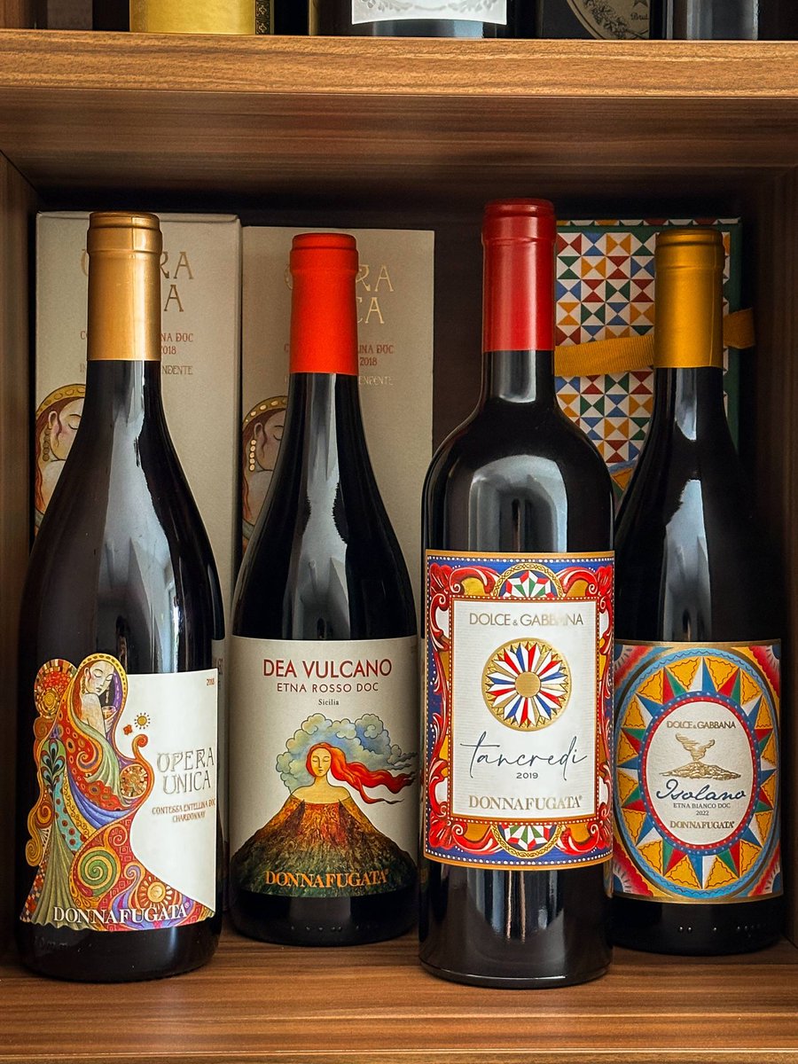 Donnafugata 🎉
Four bottles. Four expressions of the Donnafugata DNA – artistic, terroir-driven, and unmistakably Sicilian.

✨ Opera Unica 
🌋 Dea Vulcano - Etna Rosso
🎯 Tancredi 2019
🌀 Isolano – Etna Bianco

👉 Which wine would you open first?