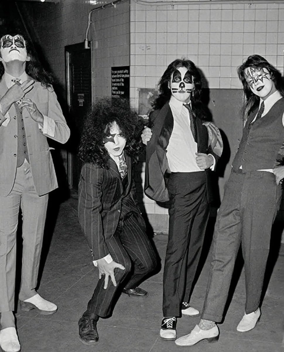 #Kiss #KissArmy