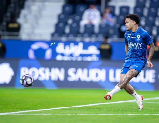 بغض النظر عن الاداء والنتيجة ، هذا الادمي لازم يُسمى قاتل متسلسل من اليوم ورايح مستحيل كل هجمة و مرتدة يقتلها 
#الهلال_السد