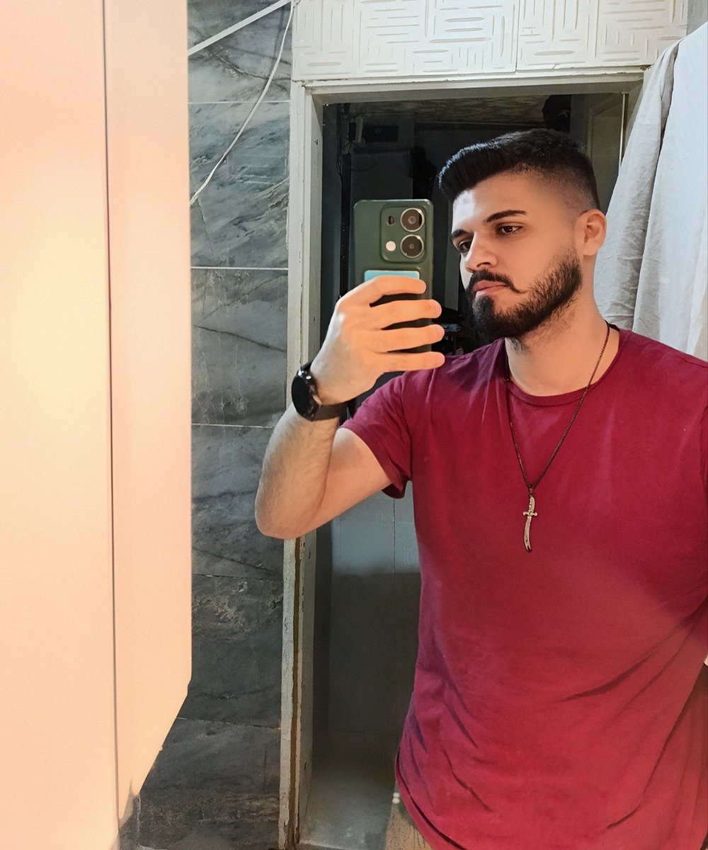 Traş olundu ✅
Ayna selfie'si çekildi ✅