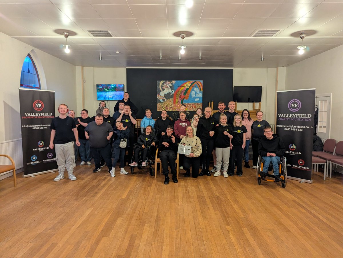 We had a lovely visit tonight from Valleyfield Charity Foundation to present us with the money they raised at the kiltwalk. They raised over £700. This will help us so much with our running costs &amp; we appreciate it so much! 💛🌟