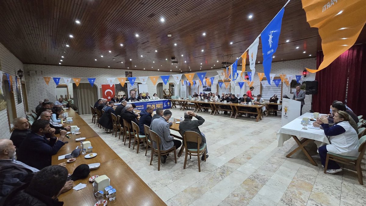 📌 İl Başkan Yardımcımız Kemal Ermiş ve İlçe Koordinatörümüz Şaban Sönmez’in katılımıyla; meclis üyelerimiz, yönetim kurulu üyelerimiz, mahalle başkanlarımız, Kadın ve Gençlik Kollarımız ile birlikte 55. İlçe Danışma Meclisi Toplantımızı gerçekleştirdik.
<a href="/MutluTurgutt/">Mutlu Turgut</a>