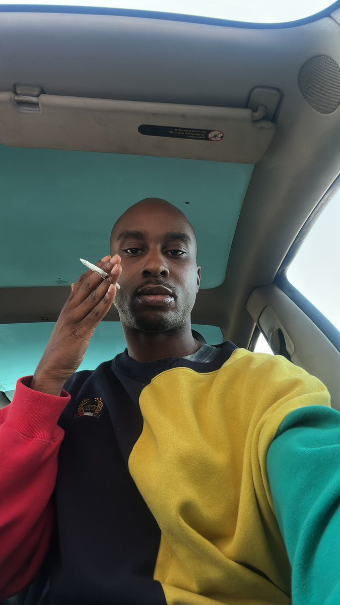 KamikazeJesus's tweet image. next gen top #stoner pass me the torch DROP YA ROLLS/SMOKE SESSION in the comments ⬇️⬇️⬇️⬇️💨💨💨 #postwork #stonertwt #dailysmoke