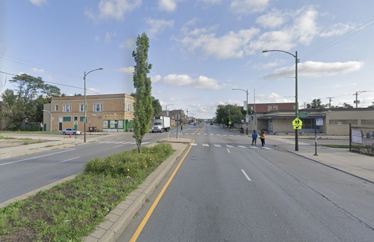 Tragically, a speeding, hit-and-run sedan driver fatally struck a woman sunday morning near 66th and Ashland in West Englewood. 

Earlier this year, local Alder Stephanie Coleman voted against lowering Chicago's default speed limit.
chi.streetsblog.org/2025/10/21/spe…