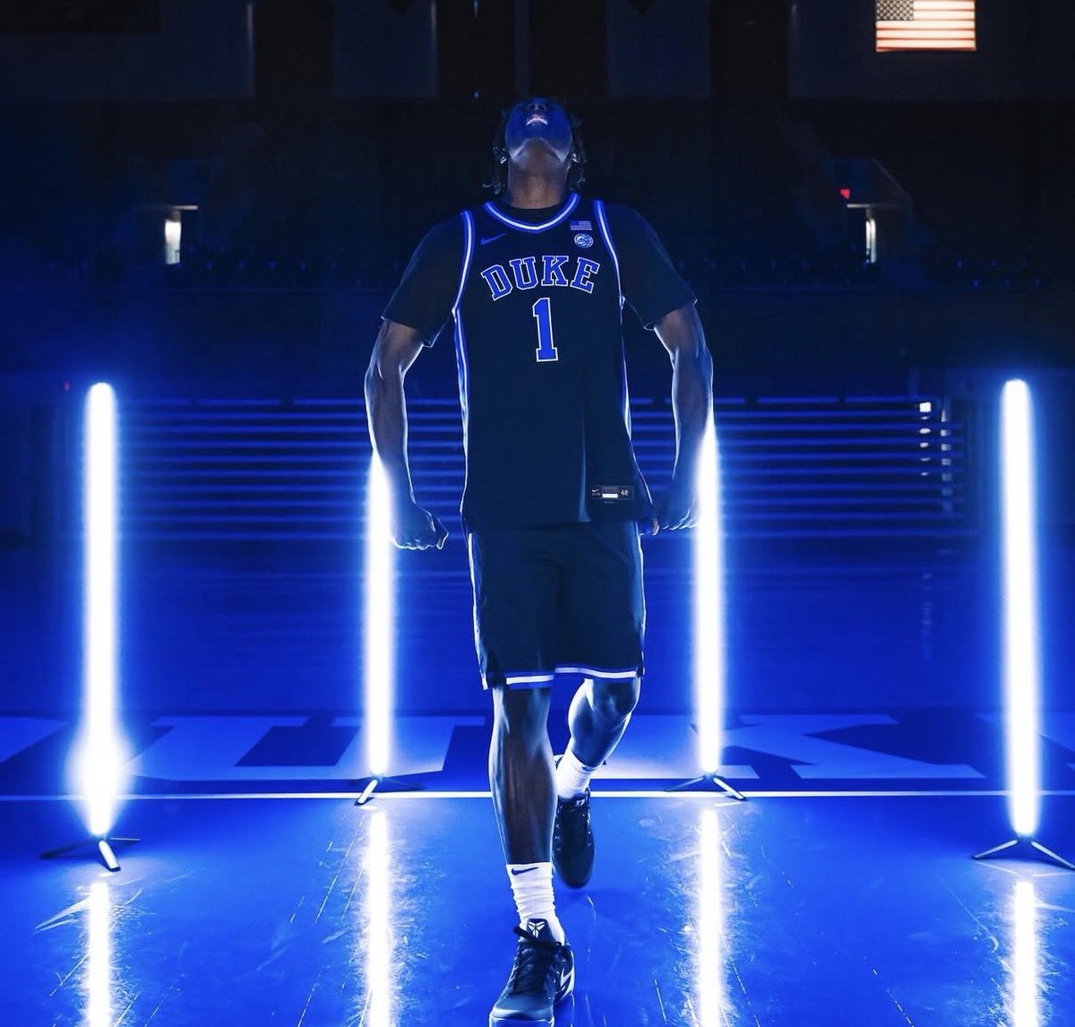 BREAKING: 2026 5⭐️ Bryson Howard has committed to DUKE!!!

Howard is a 6’5 SF ranked #12 overall in the class 

🔵😈