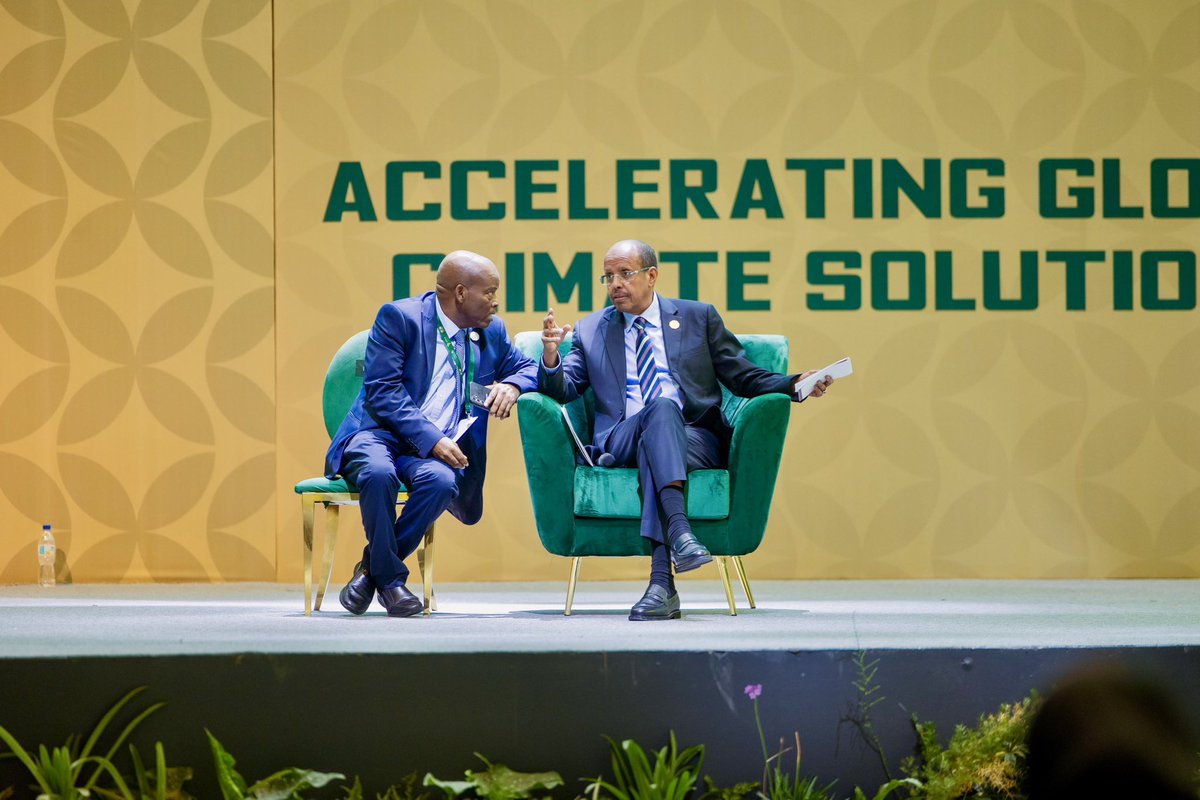 MosesVilakati's tweet photo. “I Commend the @_AfricanUnion Commission leadership led by H.E. Mahmoud @ymahmoudali, for the clear focus and robust growth intentions. This drive to deepen continental integration and accelerate economic transformation is exactly what's needed to unlock #Agenda2063.” #AUC #ACS2 https://t.co/18c2EMtJf5
