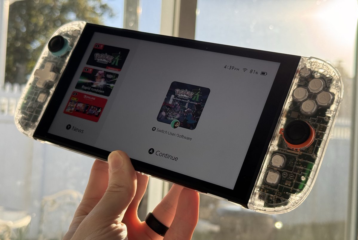 BobWulff's tweet image. I’m not exactly sure how hot this take is to my followers specifically, but the Switch 2 is still the best handheld that has come out this year.
By, like, a lot.