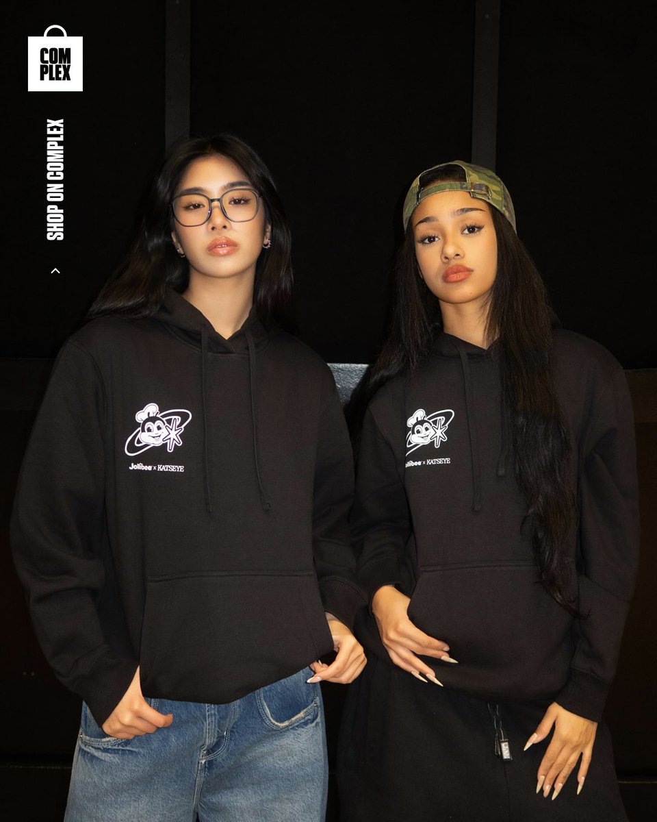 📳 [IG:complexshop]

Sophia and Manon for KATSEYE x JOLLIBEE collab merch 🐝

 🔗complex.com/shop/artists/K…

#KATSEYE_Sophia 
#KATSEYE <a href="/katseyeworld/">KATSEYE</a>