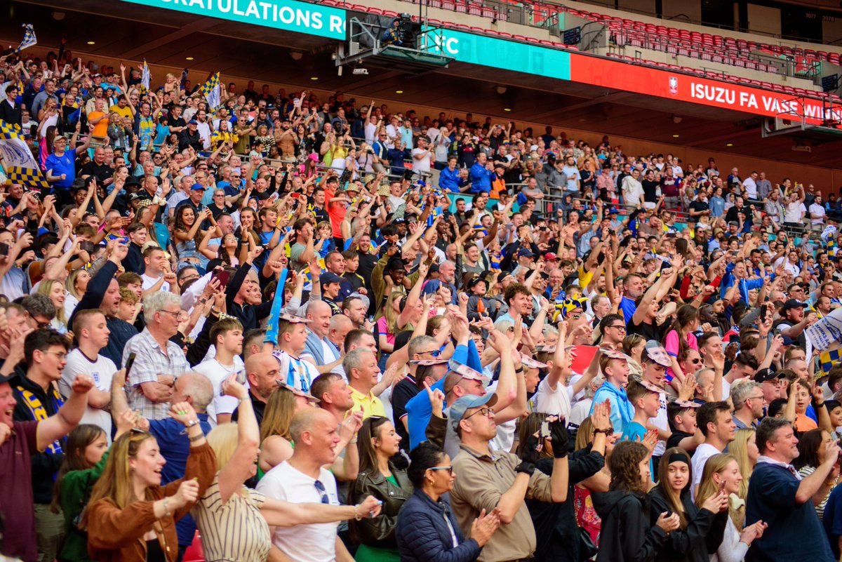EssexCountyFA's tweet image. 🌍 Men’s Step Five football. Youth development. #Inclusive #Soccability teams. @RomfordFC’s reach across all levels of the game delivers huge #SocialValue to their community. 🔗 essexfa.com/news/2025/oct/…
