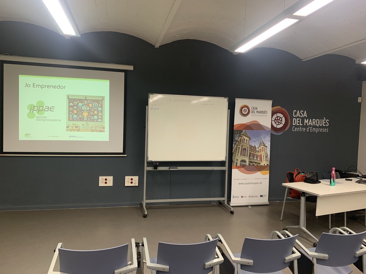 ippae's tweet image. Aquest Octubre comencem els #Tallers de #Emprenedoria per #JovesAmbEmpenta  a #ElMasnou #IdeesQueMouen
Molt contenta !