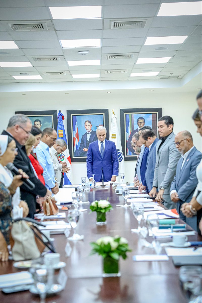 LMDECAMPS's tweet image. Hoy continuamos los trabajos del Consejo Nacional de Educación, un espacio donde escuchamos, debatimos y avanzamos juntos para seguir fortaleciendo la educación dominicana con una visión de calidad, inclusión y resultados. 🇩🇴