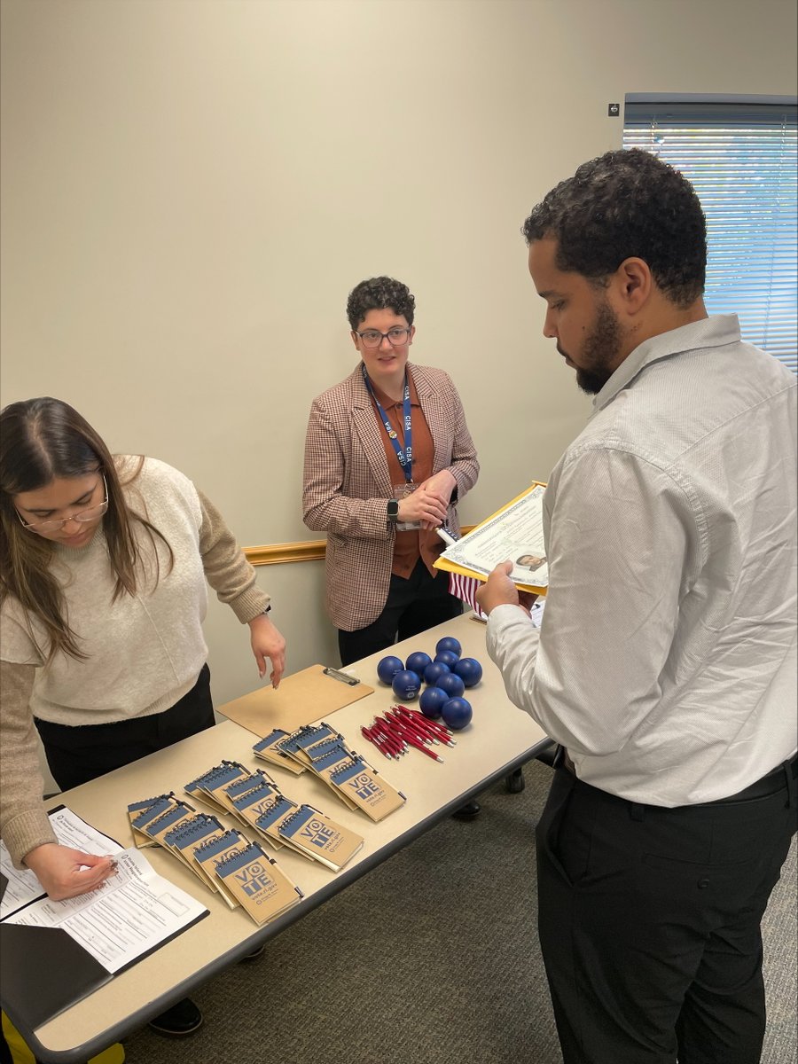 RI_BOE's tweet photo. RI Board of Elections, in partnership with @RISecState and local boards of canvassers, is providing voter registration and voting information services to newly naturalized U.S. citizens following weekly naturalization ceremonies held at the @USCIS Johnston office. https://t.co/CqSaax3g7g