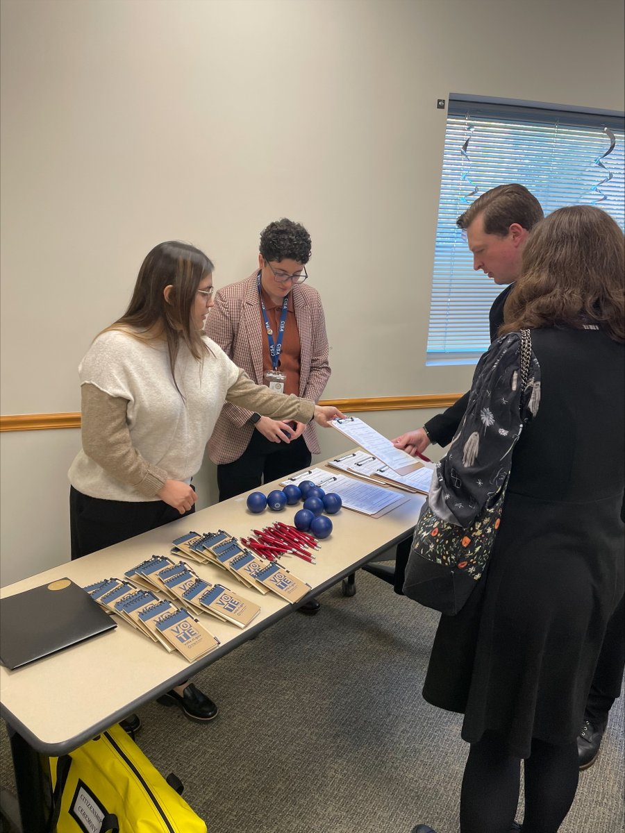 RI_BOE's tweet photo. RI Board of Elections, in partnership with @RISecState and local boards of canvassers, is providing voter registration and voting information services to newly naturalized U.S. citizens following weekly naturalization ceremonies held at the @USCIS Johnston office. https://t.co/CqSaax3g7g
