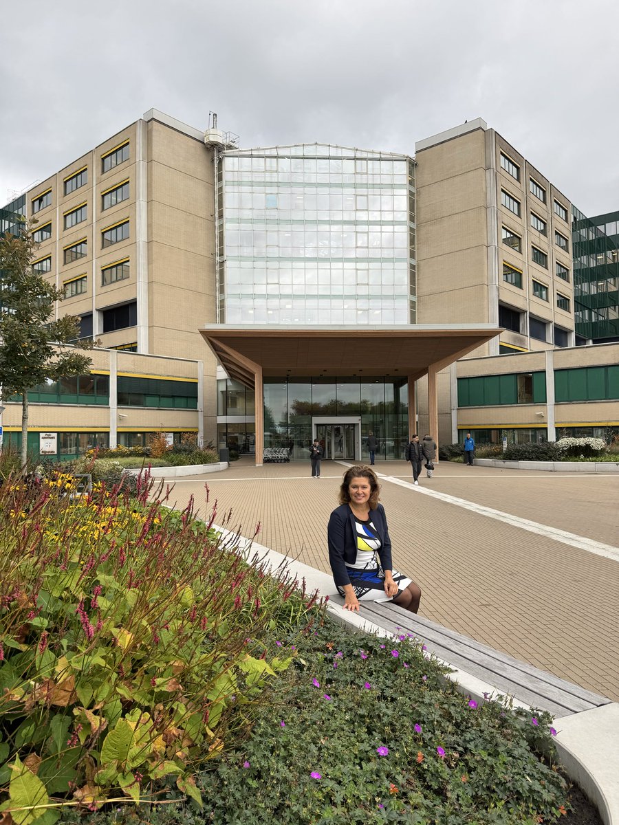 maria genova tweet media