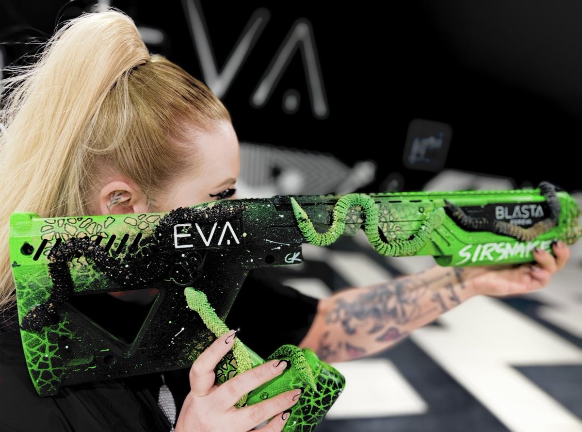 Nouvelle custom sur une arme <a href="/evagg_fr/">EVA</a> 💚🐍