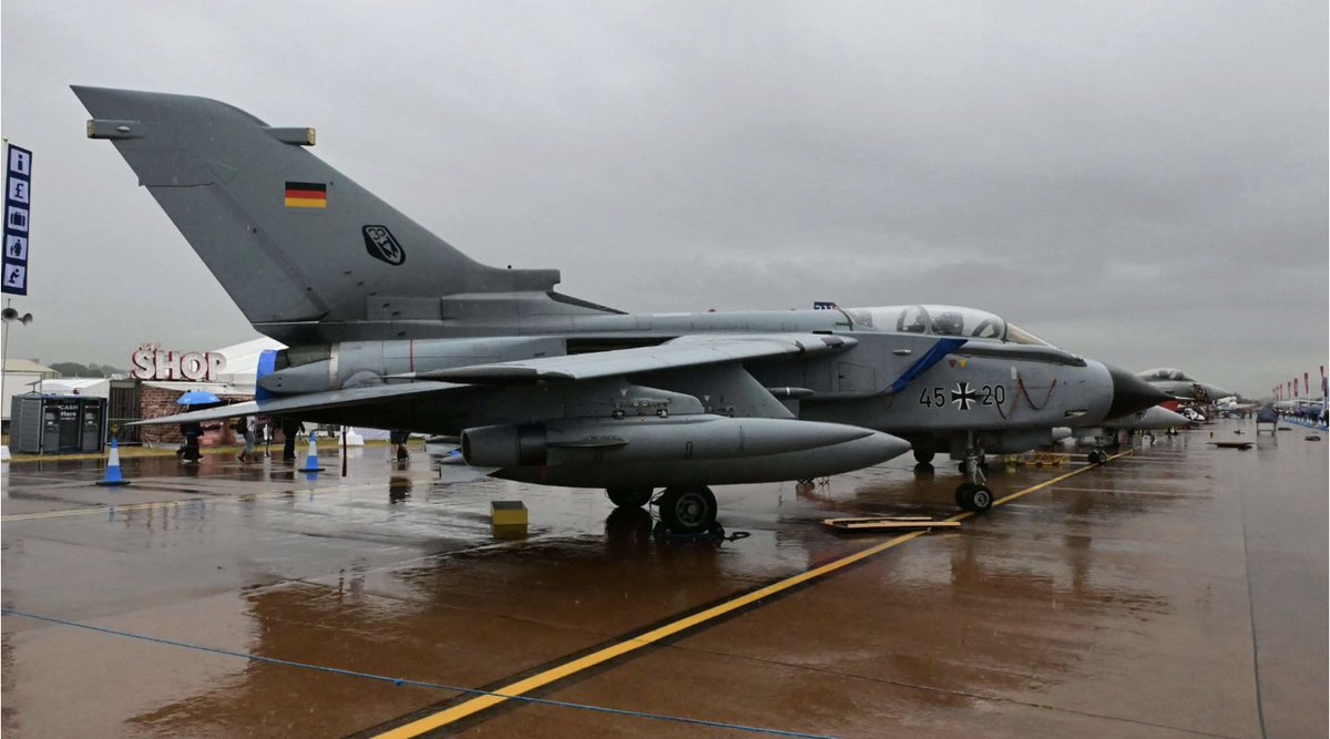 Front Populaire (@frontpopoff) on Twitter photo Pour tenir ses engagements envers l’OTAN et les États-Unis, l’Allemagne devrait lancer une nouvelle commande de 15 avions de combat F-35.
Au détriment du projet SCAF ? 👇
frontpopulaire.fr/international/… Pour tenir ses engagements envers l’OTAN et les États-Unis, l’Allemagne devrait lancer une nouvelle commande de 15 avions de combat F-35.
Au détriment du projet SCAF ? 👇
frontpopulaire.fr/international/…