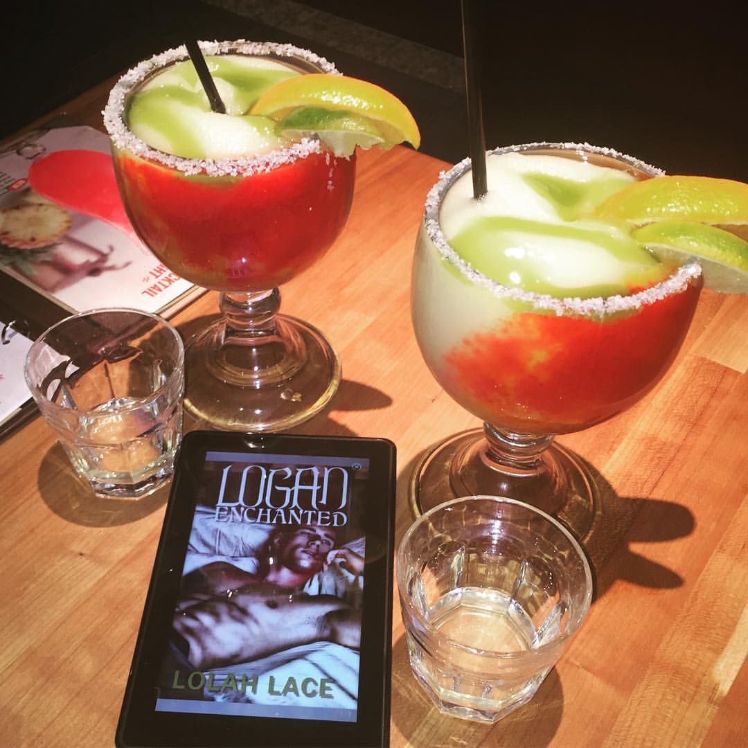 Lolahlace's tweet photo. Happy Book Anniversary and Book Birthday to:  💋LOGAN ENCHANTED 💋 released October 23rd. 2016.  Are you ready to be enchanted? Available in ebook, paperback and audiobook.  UNIVERSAL LINK➜ https://t.co/wSS26xXpxD
#enemiestolovers #bwwmromance #bookish https://t.co/4tItQ9uQHs