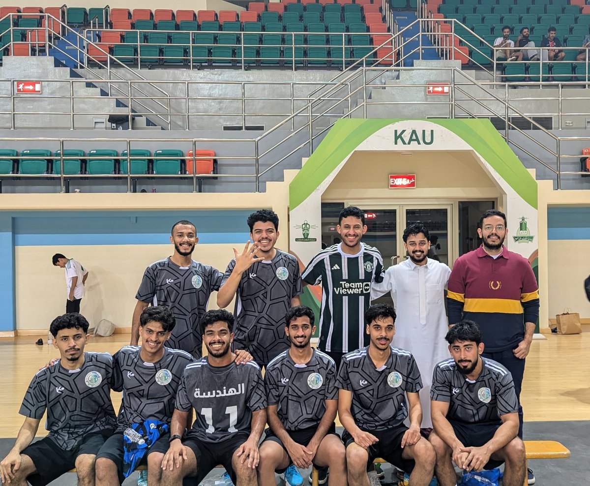 اللجنة الرياضية | الهندسة tweet media