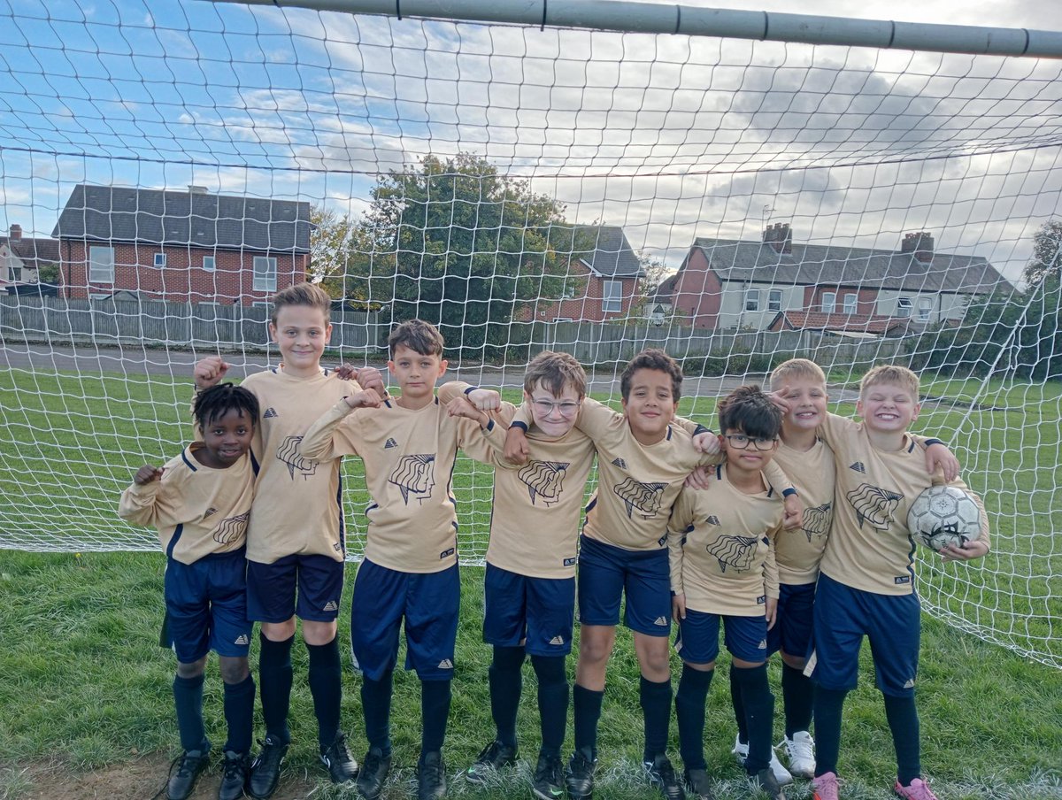 Today, there was an U11 football tournament. The boys did fantastic, winning two, drawing two and only losing one match. All the boys showed fantastic sportsmanship and positive attitude throughout. A big well done to Neilas for getting the fair play award.