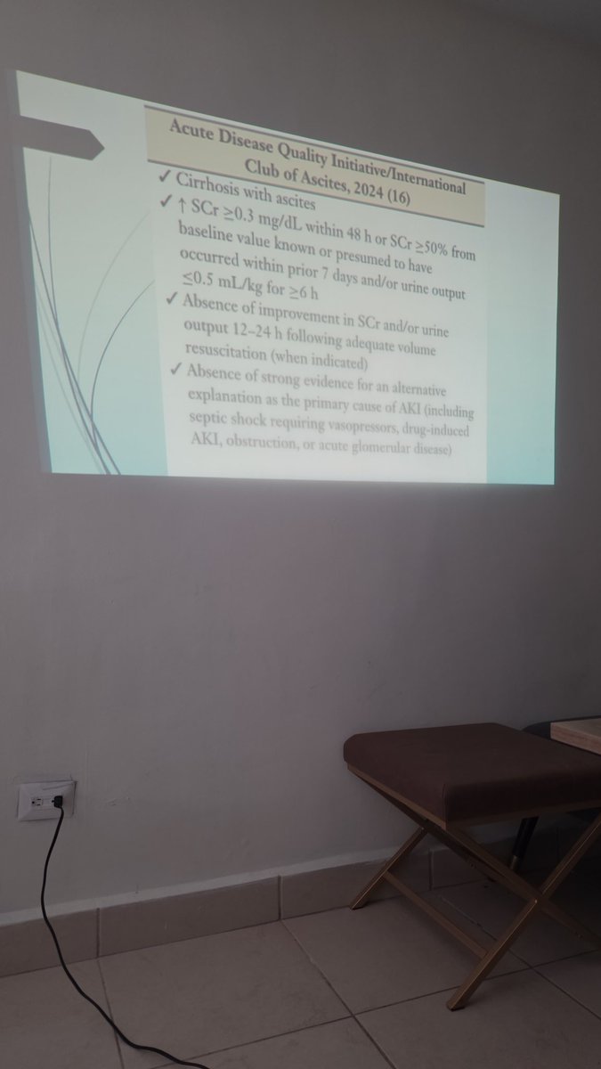 Clase con los residentes de medecina interna