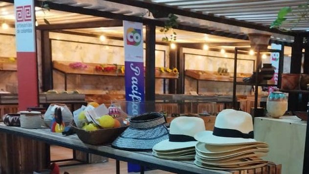 artesaniasdcol's tweet image. ¡Encuentra productos exclusivos para tu hogar en nuestra #TiendaEnLínea!   Ampliamos constantemente nuestra oferta de artesanías auténticas de todo el país. Lleva piezas únicas y llenas de historia, perfectas para cada ocasión especial.  artesaniasdecolombiatienda.com.co