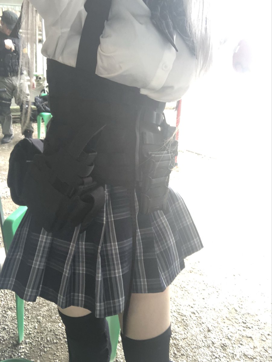 Masiro_ONE_'s tweet image. #装備を晒すとサバゲーマーがフォローやRTをしてくれるらしい

２枚目が。。w