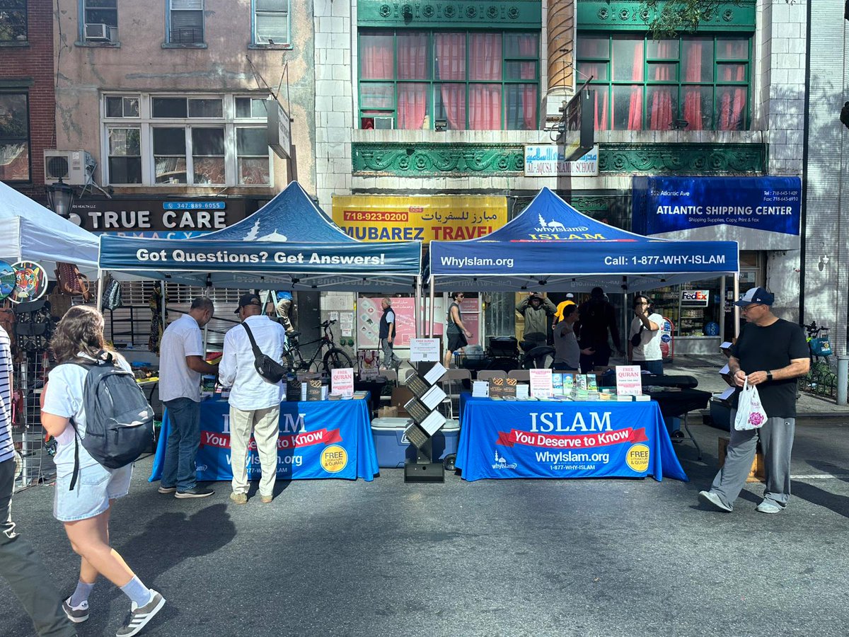 On October 5th, the WhyIslam team set up a Field Dawah booth at the Brooklyn Street Fair in New York City.

If you have any questions about Islam, visit whyislam.org or call our FREE hotline at 877-WHY-ISLAM.

#WhyIslam #Dawah #BrooklynStreetFair #NewYork #StreetDawah