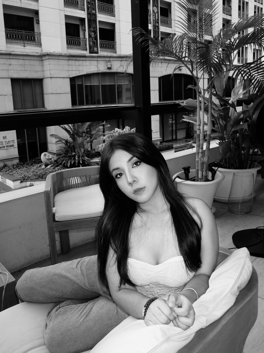 _pppp79's tweet image. ขอไม่แข่งด้วยนะคู่แข่งไม่มีดั้ง