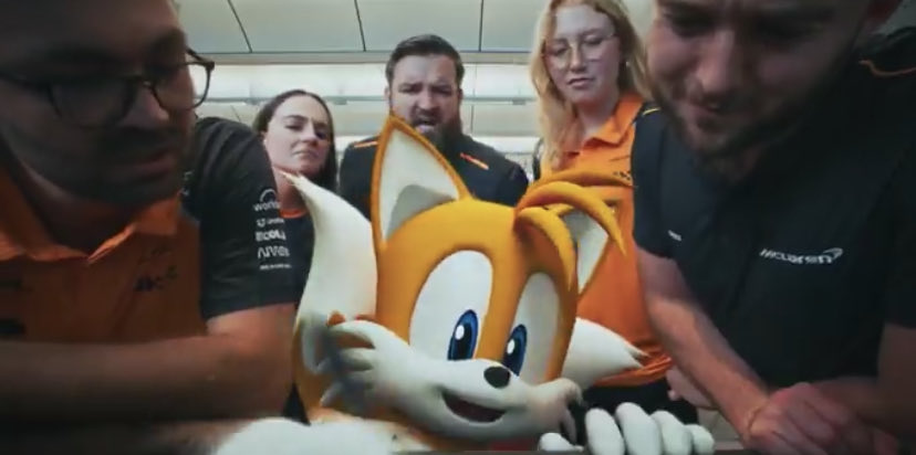 WooperEnjoyer54's tweet image. I know this probably sounds dumb for a tech centre ad but I genuinely love how Tails is characterised here

He feels more like a kid who happens to be a mechanic then just a stereotypical brainiac sidekick
