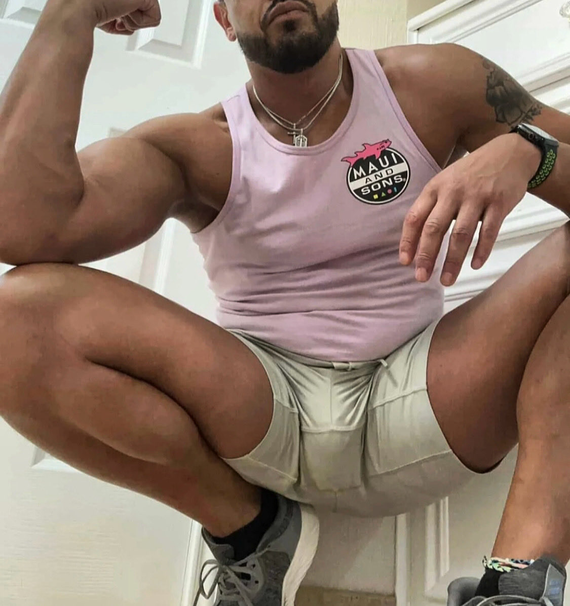 agentbulge's tweet photo. #gaymen #gayhot #gaybulge #gayfollow #bulge #gayfit #gaysoles #stud #bulto #openlegs #manbulge #manfeet #feets #soles #gayass #gaybutt #gay https://t.co/m9rtdr2WJM