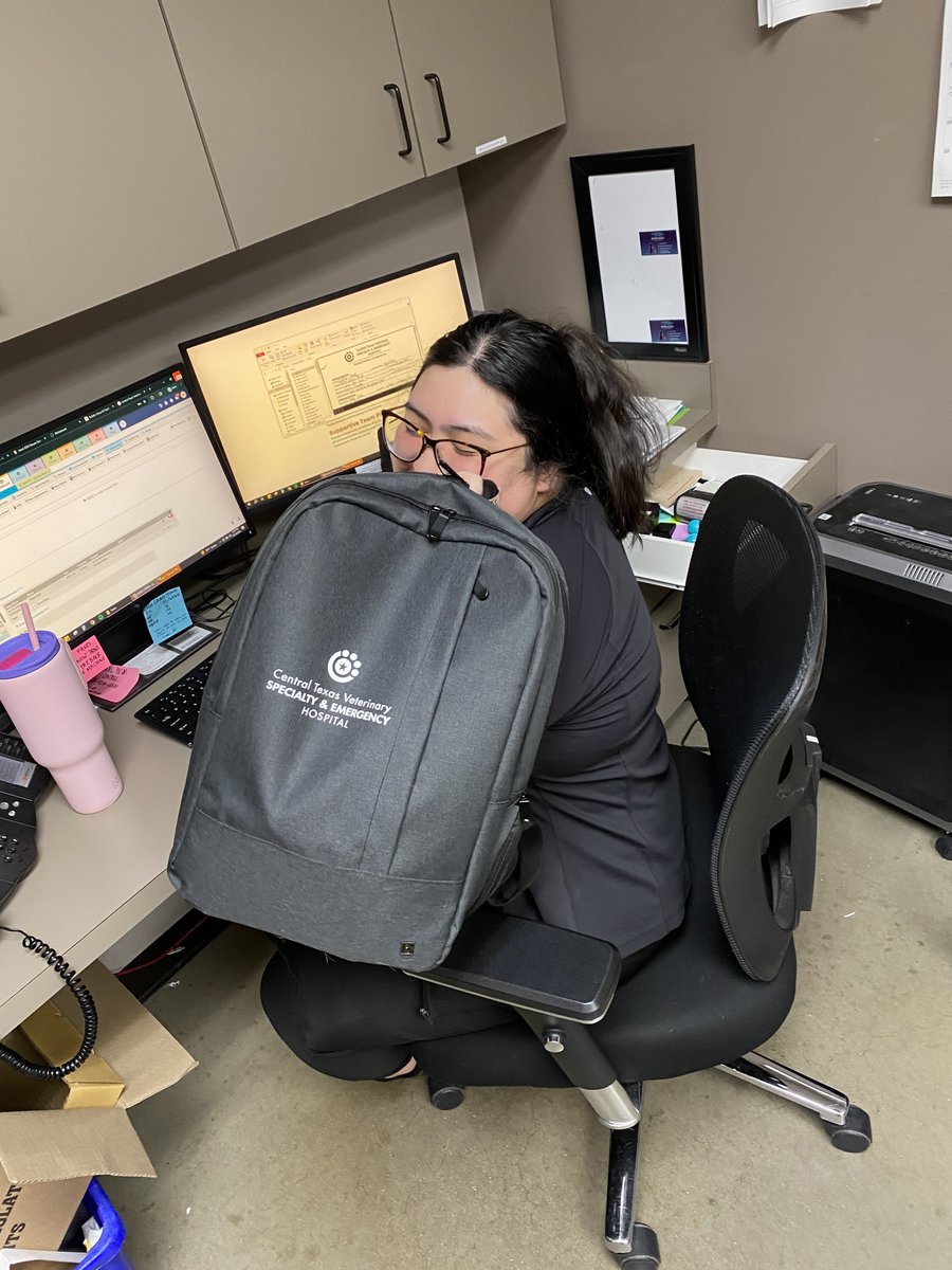 A big thank you to Pet Meadows for sponsoring our TEAM BACKPACKS! Together in support and style. United we stand! 🐾🎒 #VetTechWeek #TeamSupport #UnitedVetCare #ctvseh