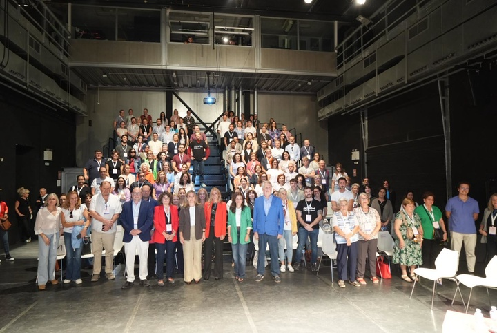 ✔️Política Social visibiliza la aportación y el impacto social promovido por más de 16.000 voluntarios en la #RegióndeMurcia.

🗣️<a href="/contxaruiz/">Conchita Ruiz Caballero</a> pone en valor la contribución transformadora del voluntariado en el encuentro regional organizado por la Comunidad.

➡️Noticia: