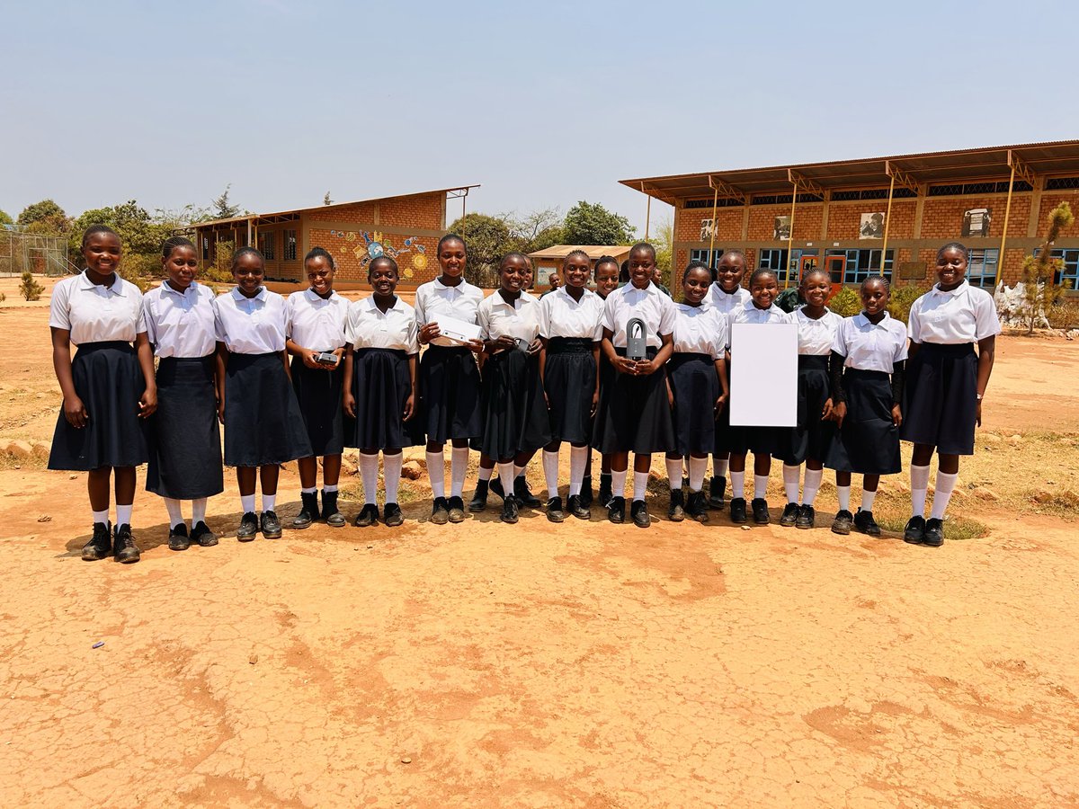 benjimk's tweet image. L&apos;action de connecter nos écoles avec des kits #Starlink est une affaire d&apos;amour. Un amour pour notre pays, le #Congo, et pour nos compatriotes, même ceux que nous ne connaissons pas. ❤️🇨🇩

Faire une donation, c&apos;est investir dans l&apos;avenir de nos enfants. C&apos;est ça le vrai sens du…