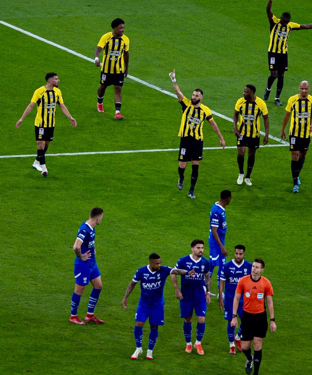 جمهور الاتحاد الوفي 
راح أوزع تذاكر للمباراه القادمه من هذه التغريدة 
"العدد محدود" والسموحه منكم اذا ما رديت على الكل السحب بيكون عشوائي من المنشن .. فالكم الفوز يارب 

- كل اللي عليك تذكر الله بالمنشن فقط 💛

#الاتحاد_الهلال