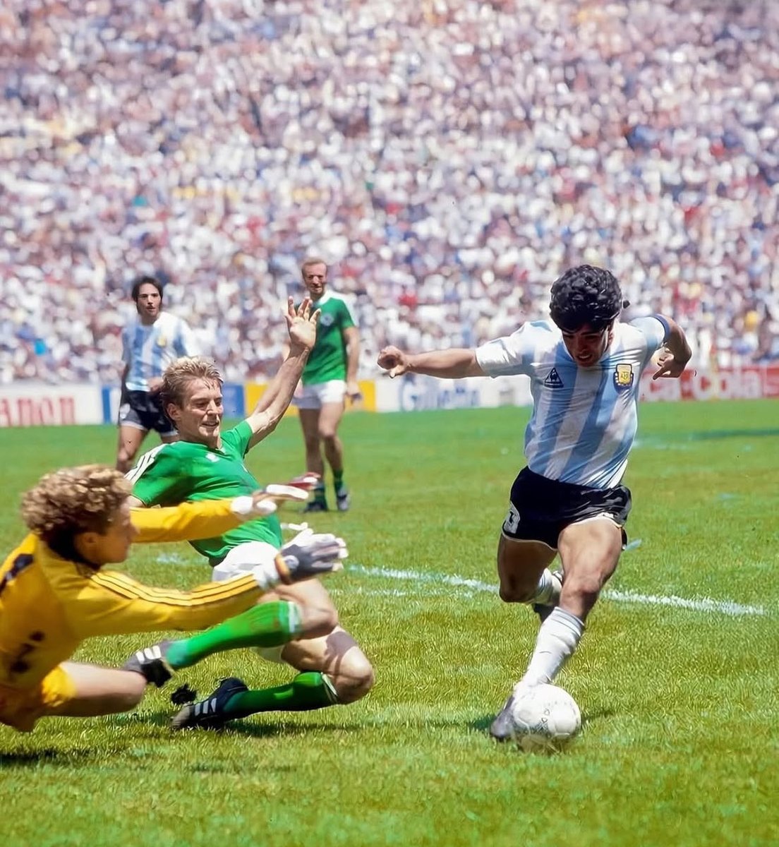 DIEGO (@diegoarchives) on Twitter photo 