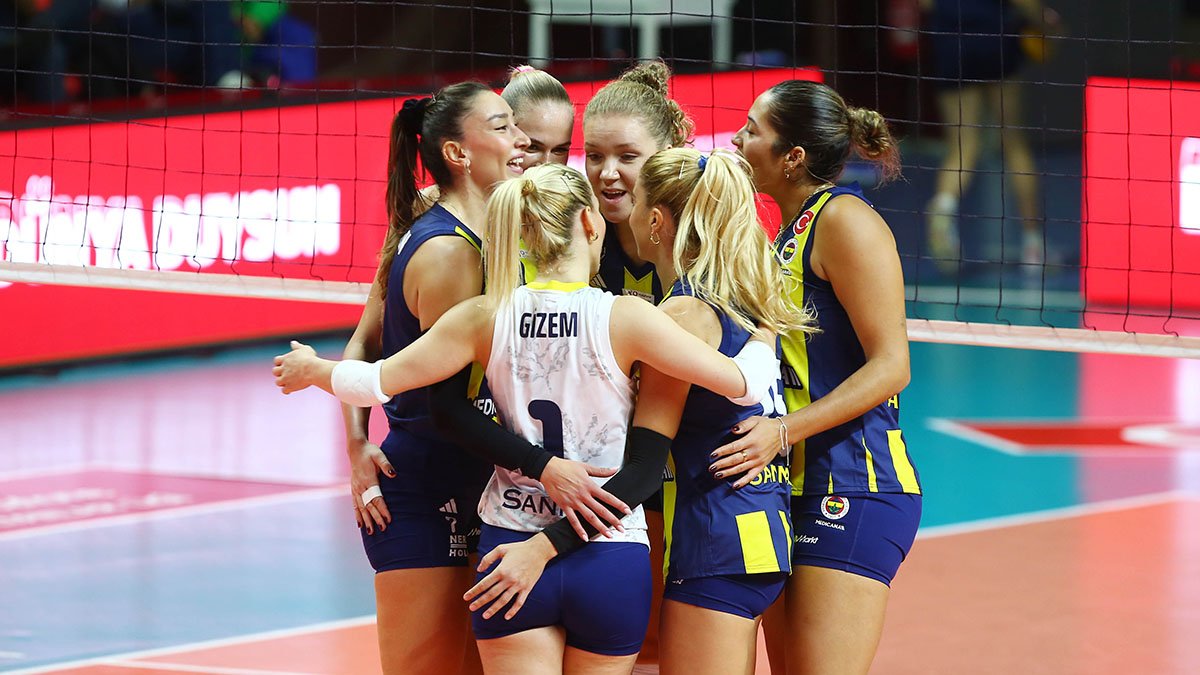 souvess's tweet image. 🏐 MAÇ GÜNÜ
Zeren Spor 🆚 Fenerbahçe Medicana
🕢 19.30
📍 Ziraat Bankkart Voleybol Salonu
📺 TVF Voleybol TV & Tabii Spor
#SarıMelekler #SultanlarLigi