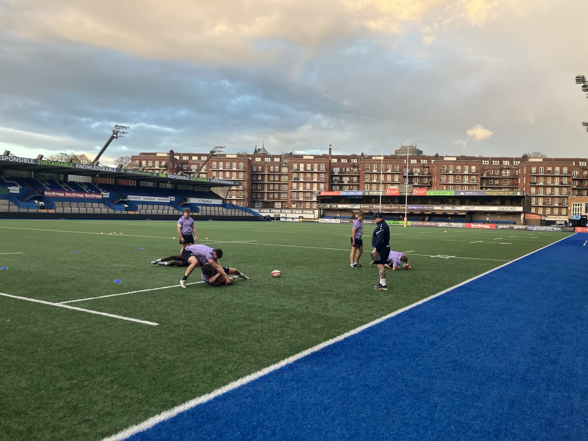 Cardiff_Pathway's tweet image. Senior and junior academy groups doing plenty of work and pushing each other on #pathway