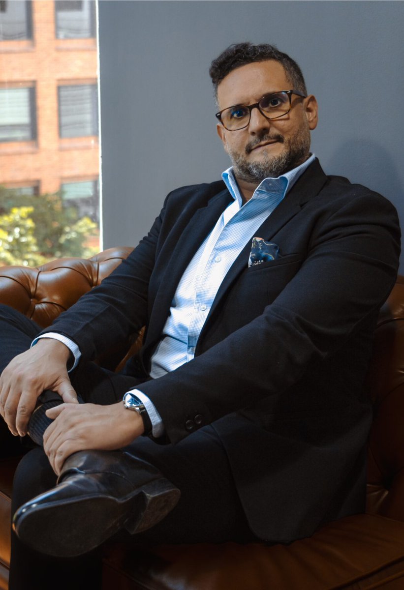 acuentodeque's tweet image. Este tipo no es capaz ni de borrar un comparendo.
Que fiasco!. Y ni con ayuda de la juez títere de Montealegre pudo con Uribe.
El Tribunal Superior De Bogotá lo puso en su sitio.

#UribeInocente